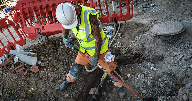 Mackoy Health and Safety Innovation Air Pick used by Groundworker on site